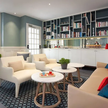 Hotel Des 3 Poussins Paris