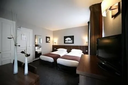 Des 3 Poussins Hotel