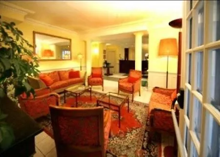 Des 3 Poussins Hotel París
