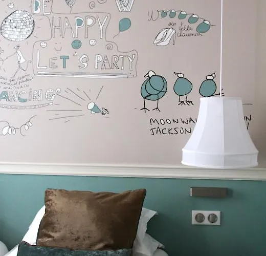 Hotell Des 3 Poussins Paris