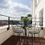 Hotel Des 3 Poussins Paris